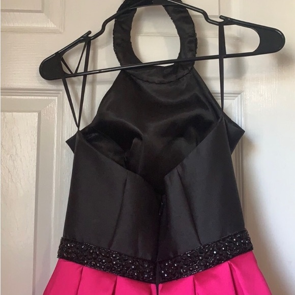 Halter Ballgown Jewel Neckline Formal Prom Pageant - Picture 4 of 7